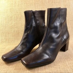 Nine West  Ankle  Boot Shoe - Size 8.5 M